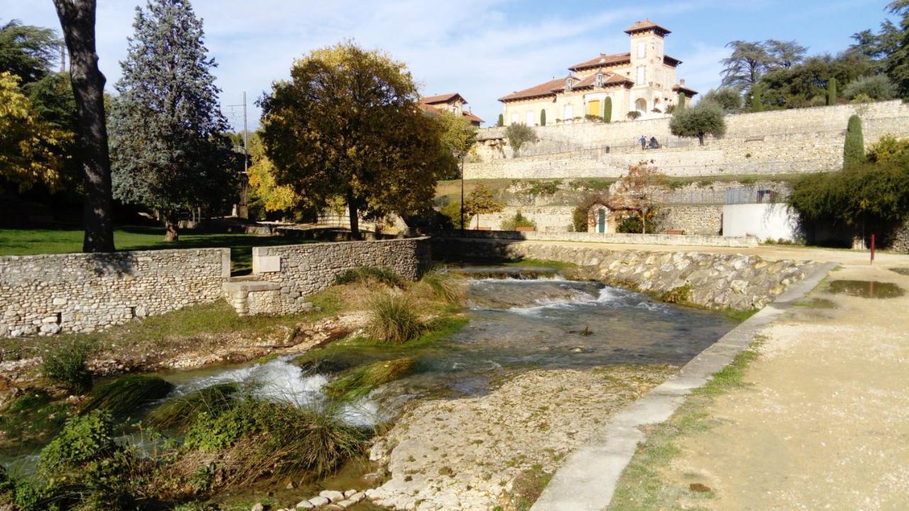 לינה וארוחת בוקר Bourg-Saint-Andéol L'Oustau Bonur מראה חיצוני תמונה