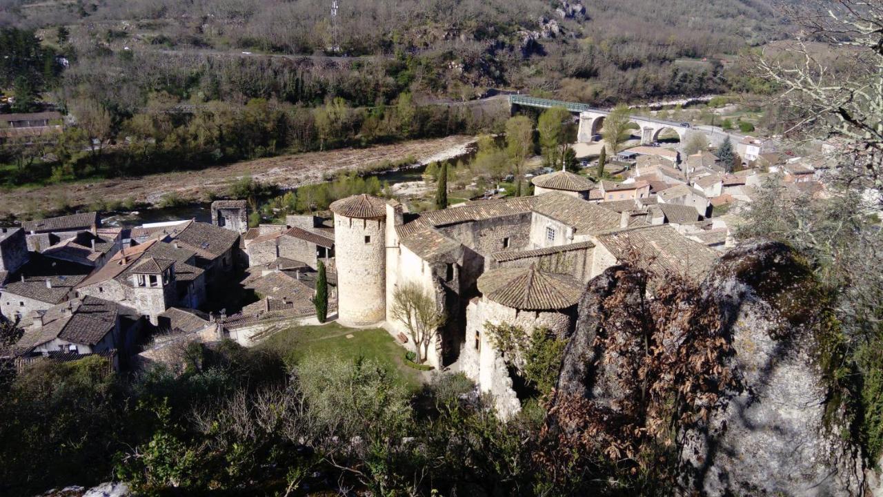 לינה וארוחת בוקר Bourg-Saint-Andéol L'Oustau Bonur מראה חיצוני תמונה